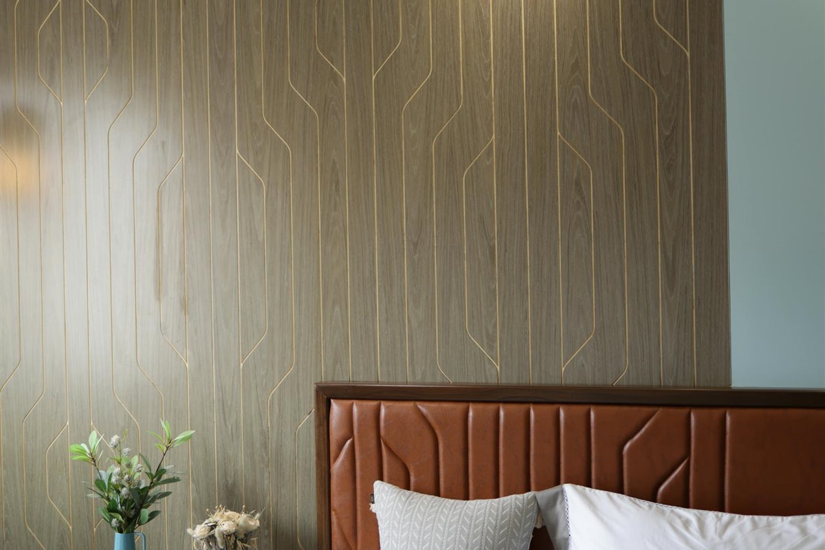 Painting and wallpaper work in Gorakhpur with decorative bedroom wall design<br />